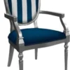 Casa Padrino Art Deco Esszimmerstuhl Blau / Silber - Gestreifter Massivholz Stuhl mit Armlehnen - Art Deco Esszimmer Möbel