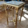 Casa Padrino Barock Beistelltisch Gold / Grau - Quadratischer Antik Stil Tisch mit Marmorplatte - Wohnzimmer Möbel im Barockstil - Antik Stil Möbel - Barock Möbel