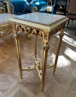 Casa Padrino Barock Beistelltisch Gold / Grau - Quadratischer Antik Stil Tisch mit Marmorplatte - Wohnzimmer Möbel im Barockstil - Antik Stil Möbel - Barock Möbel