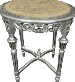Casa Padrino Barock Beistelltisch Silber / Creme - Handgefertigter Massivholz Tisch mit Marmorplatte - Barock Wohnzimmer Möbel