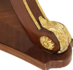 Casa Padrino Barock Beistelltisch Braun / Gold / Rot Ø 55 x H. 78 cm - Runder Massivholz Tisch im Barockstil - Barock Wohnzimmer Möbel