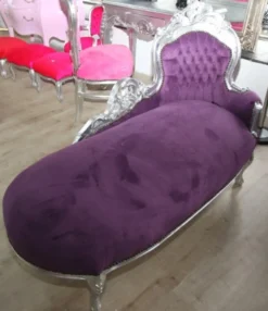 Casa Padrino Barock Chaiselongue King in Lila und Silber, handgefertigtes Luxusmöbel aus Massivholz, 155 x 70 x 100 cm