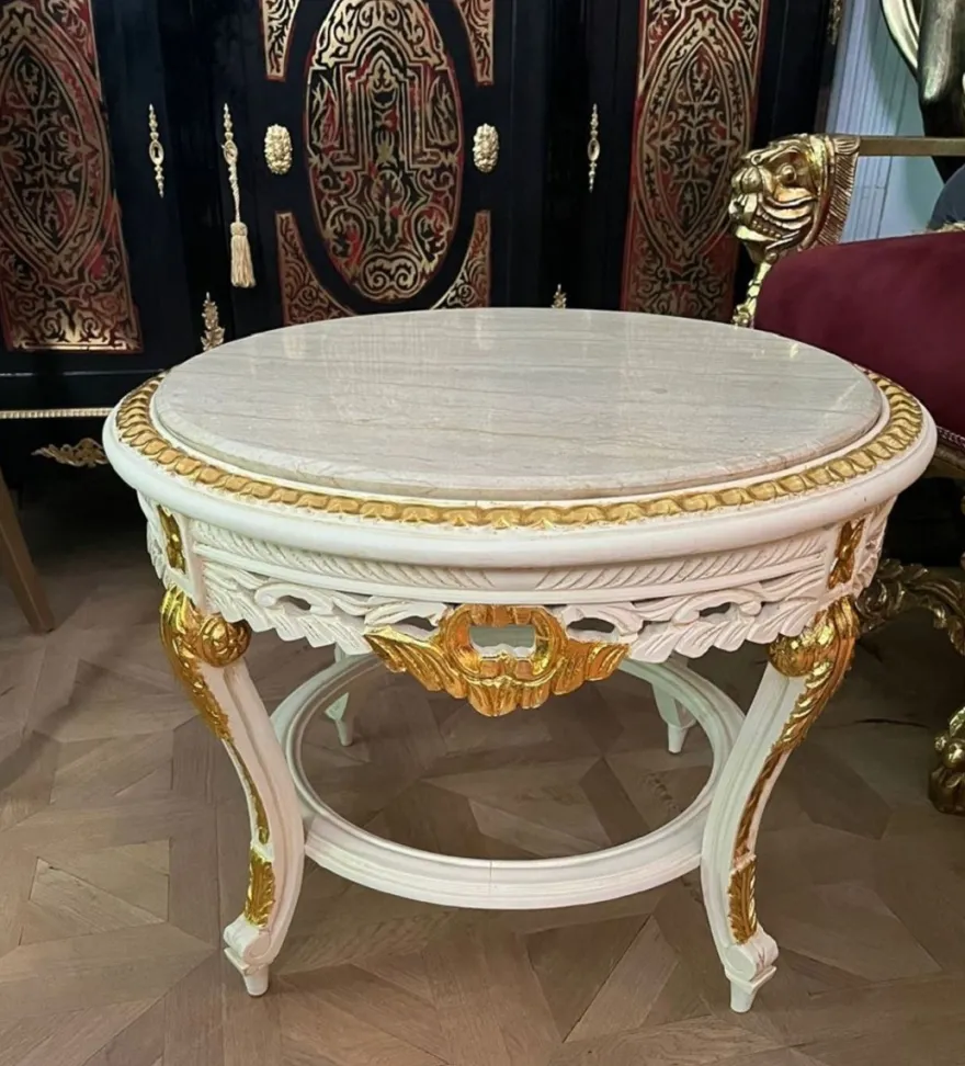 Casa Padrino Barock Couchtisch mit Marmorplatte Weiß / Gold / Creme - Runder Massivholz Wohnzimmertisch im Barockstil - Barockstil Wohnzimmer Möbel - Barock Möbel - Antik Stil Wohnzimmer Möbel