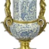 Casa Padrino Barock Deko Vase Creme / Blau / Gold 53 x 47,8 x H. 85,7 cm - Prunkvolle Porzellan Blumenvase mit 2 Bronze Griffen - Deko Accessoires im Barockstil