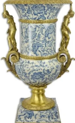 Casa Padrino Barock Deko Vase Creme / Blau / Gold 53 x 47,8 x H. 85,7 cm - Prunkvolle Porzellan Blumenvase mit 2 Bronze Griffen - Deko Accessoires im Barockstil
