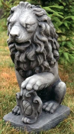 Casa Padrino Barock Gartendeko Skulptur Löwe Grau 28 x 45 x H. 72 cm - Garten Deko Figur - Garten & Terrassen Deko Accessoires