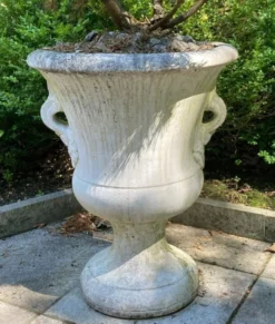 Casa Padrino Barock Garten Deko Blumentopf Weiß Ø 54 x H. 77 cm - Prunkvoller Pflanzentopf im Barockstil - Barock Garten & Terrassen Deko Accessoires