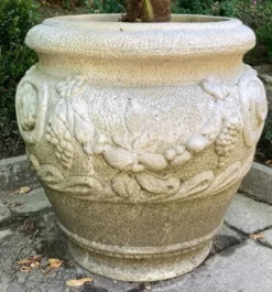 Casa Padrino Barock Garten Deko Blumentopf Weiß Ø 59 x H. 66 cm - Prunkvoller Pflanzentopf im Barockstil - Barock Garten & Terrassen Deko Accessoires