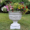 Casa Padrino Barock Garten Deko Blumentopf Weiß H. 44 cm - Runder Pflanzentopf im Barockstil - Barock Garten Deko - Barock Terrassen Deko - Barock Deko Accessoires