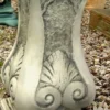 Casa Padrino Barock Gartendeko Säule Grau 32 x 32 x H. 61 cm - Elegante Blumensäule - Gartensäule im Barockstil - Barock Garten & Terrassen Deko