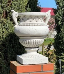 Casa Padrino Barock Garten Deko Blumentopf Weiß H. 53 cm - Prunkvoller Pflanzentopf im Barockstil - Barock Garten Deko - Barock Terrassen Deko - Barock Deko Accessoires