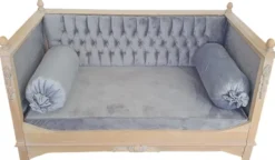 Casa Padrino Barock Hundebett Grau / Naturfarben - Prunkvolles Antik Stil Hundebett - Handgefertigte Hunde Möbel im Barockstil - Barock Tiermöbel - Antik Stil Tiermöbel