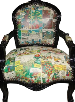 Casa Padrino Barock Kinderstuhl Comic Lederoptik / Schwarz - Handgefertigter Armlehnstuhl aus Massivholz, 73 x 51 x 37 cm