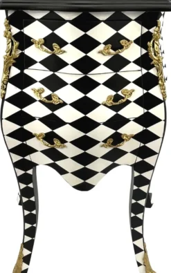 Casa Padrino Barock Kommode Karo Design Schwarz / Weiß / Gold - Handgefertigte Barockstil Nachtkommode mit 3 Schubladen - Barock Möbel - Schlafzimmer Möbel im Barockstil - Edel & Prunkvoll