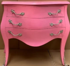 Casa Padrino Barock Kommode mit 3 Schubladen Rosa / Silber - Handgefertigte Massivholz Kommode im Barockstil - Schlafzimmer Möbel im Barockstil - Barock Möbel - Barock Einrichtung