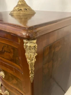 Casa Padrino Barock Kommode mit 7 Schubladen Braun / Gold - Handgefertigter Massivholz Schrank im Barockstil - Wohnzimmer Möbel im Barockstil - Barock Möbel - Barock Einrichtung
