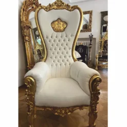 Casa Padrino Barock Kunstleder Thron Sessel und Glitzersteinen Weiß / Gold H. 182 cm