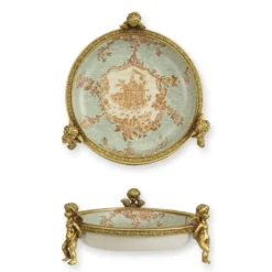 Casa Padrino Barock Porzellan Schale mit Bronze Putten Mint / Rosé / Gold 12,8 x 13,5 x H. 5,3 cm - Prunkvolle Deko Schale - Barock Deko Accessoires