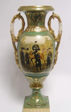 Casa Padrino Barock Porzellan Vase mit 2 Griffen - Grün / Gold - H. 54 cm - Luxuriöses Dekorationsobjekt
