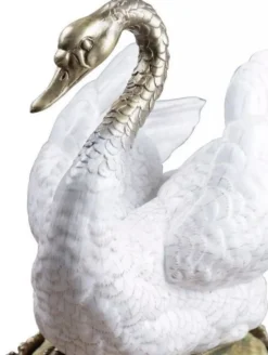 Casa Padrino Barock Porzellan Deko Figur Schwan Weiß / Bronze 20 x 18 x H. 24 cm