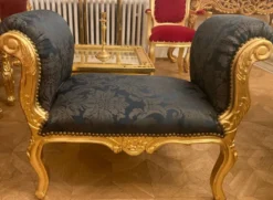 Casa Padrino Barock Schemel Dunkelblau / Grau / Gold - Handgefertigter Antik Stil Hocker - Barockstil Hocker - Wohnzimmer Möbel im Barockstil - Barockstil Möbel - Barock Möbel - Barock Einrichtung
