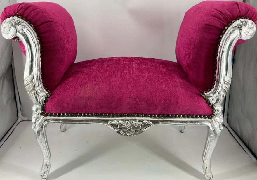 Casa Padrino Barock Schemel Lila / Silber - Handgefertigter Antik Stil Hocker - Barockstil Hocker - Barock Wohnzimmer Möbel