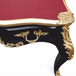 Casa Padrino Barock Schreibtisch Schwarz / Gold / Bordeauxrot 141 cm - Prunkvoller Barockstil Sekretär mit 3 Schubladen - Barock Büro Möbel