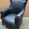 Casa Padrino Barock Sessel Al Capone Schwarz - Handgefertigter Antik Stil Wohnzimmer Sessel mit edlem Kunstleder in Kroko Optik - Barock Wohnzimmer Möbel