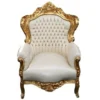 Casa Padrino Barock Sessel King in Creme und Gold, Sessel in Lederoptik, Höhe 120 cm, Breite 85 cm, Tiefe 85 cm