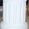 Casa Padrino Barock Sockel Weiß Ø 48 x H. 59 cm - Prunkvoller Gartensockel im Barockstil - Runder Gartendeko Stein Sockel - Barock Garten & Terrassen Deko Accessoires