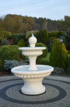 Casa Padrino Barock Springbrunnen Weiß Ø 120 x H. 163 cm - Prunkvoller Gartenbrunnen im Barockstil - Runder Gartendeko Stein Brunnen - Barock Garten Deko Accessoires