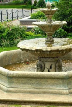 Casa Padrino Barock Springbrunnen mit Umrandung Antik Grau Ø 350 x H. 180 cm - Prunkvoller Barockstil Gartenbrunnen - Gartendeko Barock Brunnen - Barock Garten Deko Accessoires