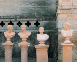 Casa Padrino Barock Säule Terracotta 38 x 38 x H. 65 cm - Handgefertigte Keramik Deko Säule - Barock Garten Terrassen Deko