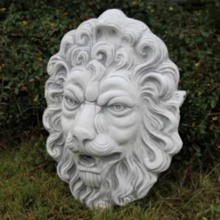 Casa Padrino Barock Wasserspeier Wandrelief Löwe 30 x 17 x H. 43 cm - Löwenkopf Stein Wasserspeier Garten Wanddeko Relief - Barock & Jugendstil Garten Deko Accessoires