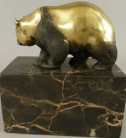 Casa Padrino Bronze Skulptur Panda Bär Gold / Schwarz 13 x 7 x H. 15 cm - Bronzefigur - Dekofigur - Schreibtisch Deko Accessoires