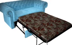 Casa Padrino Chesterfield 2er Sofa in Hell Blau 180 x 100 x H. 80 cm - Luxus Chesterfield Schlafsofa