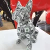 Casa Padrino Deko Figur Hund Bulldogge mit Dollar Design H. 30 cm - Deko Skulptur