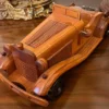 Casa Padrino Deko Oldtimer Auto Braun 32 x H. 12 cm - Handgefertigtes Holz Auto - Wohnzimmer Deko - Schreibtisch Deko - Deko Accessoires - Holz Oldtimer Autos