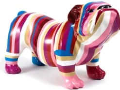 Casa Padrino Designer Dekofigur Hund Bulldogge Mehrfarbig Gestreift 55 x H. 32 cm - Wetterbeständige Deko Skulptur - Wohnzimmer Deko - Garten Deko - Deko Accessoires