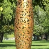 Casa Padrino Designer Garten Skulptur Zapfen Kegel Rostfarben Ø 40 x H. 200 cm - Handgefertigte Gartenfigur - Luxus Garten Dekoration