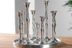 Casa Padrino Designer Kerzenhalter Shine Classic, 9-flammig, poliertes Aluminium, Silber, Höhe 26 cm, Durchmesser 30 cm