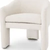 Casa Padrino Designer Sessel Creme / Messingfarben 66 x 67 x H. 69 cm - Moderner Wohnzimmer Sessel - Hotel Sessel - Luxus Wohnzimmer & Hotel Möbel