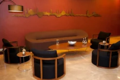 Casa Padrino Designer Sofa Braun 315 x 82 x H. 70 cm - Wohnzimmer Sofa - Loft Sofa - Hotel Sofa - Lobby Sofa - Luxus Qualität