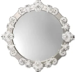 Casa Padrino Designer Wandspiegel in Silber und Weiß, Ø 124 cm, Luxusspiegel mit handgefertigter spanischer Porzellan-Dekoration
