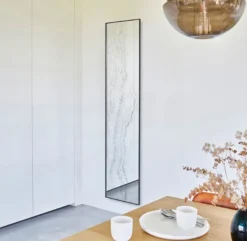 Casa Padrino Designer Wandspiegel Schwarz 41 x 2 x H. 174 cm - Wohnzimmer Spiegel - Schlafzimmer Spiegel - Badezimmer Spiegel - Garderoben Spiegel - Luxus Kollektion