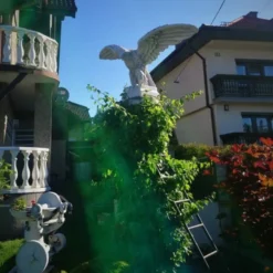 Casa Padrino Gartendeko Skulptur Adler Grau 180 x 70 x H. 92 cm - Große Garten Deko Stein Figur - Garten Stein Skulpturen - Garten Deko Accessoires