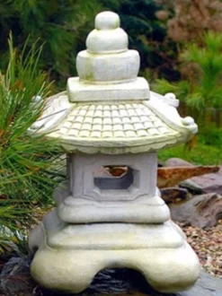 Casa Padrino Gartenleuchte im Asiatischen Stil Weiß 50 x 50 x H. 60 cm - Wetterbeständige Garten & Terrassen Leuchte - Garten Terrassen Wege Einfahrt Beleuchtung