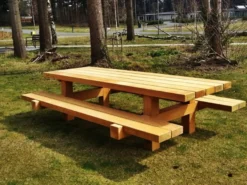 Casa Padrino Gartenmöbel Set Rustikal Tisch + 2 Garten Bänke 180 x ca. 155 x H80 - Eiche Massivholz