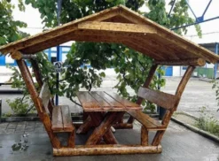 Casa Padrino Garten Pavillon Rustikal mit Tisch und 2 Gartenbänken - Eiche Massivholz - Überdachtes Gartenmöbel Set - 200 x 175 x 220 cm