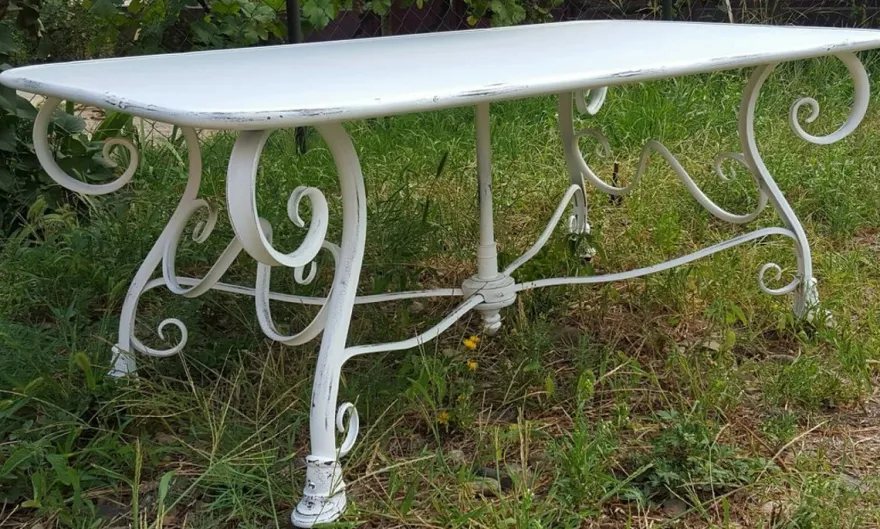Casa Padrino Gartentisch aus Schmiedeeisen - verschiedene Farben - 120 cm x 70 cm x H45 cm - Luxus Gartenmöbel